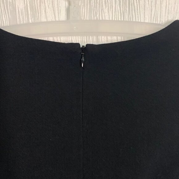 Eliza J Knee length Black Sheath Dress with 3/4 sleeves and pockets Size 6 - Picture 4 of 8